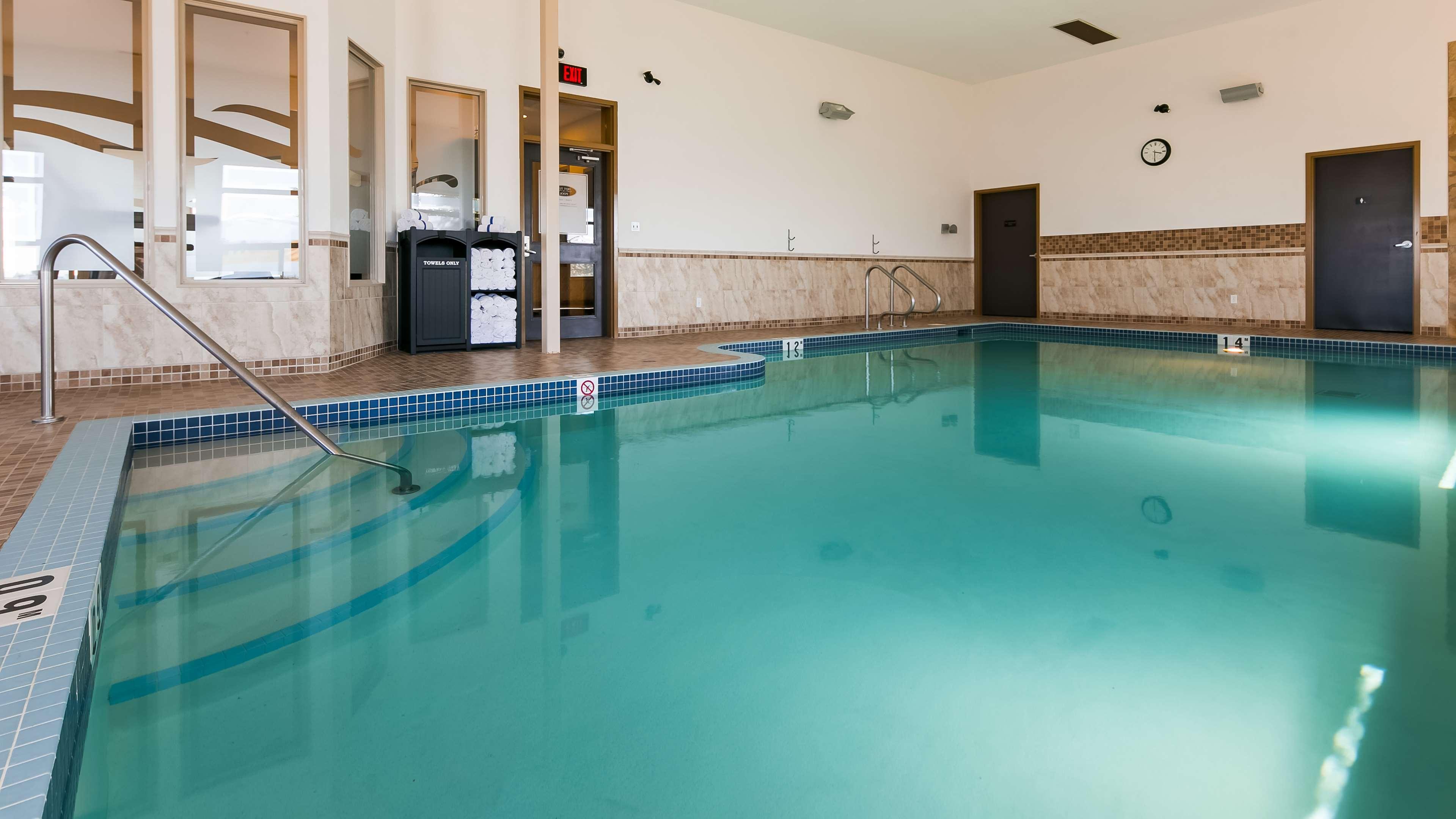 Best Western Wainwright Inn & Suites Kültér fotó