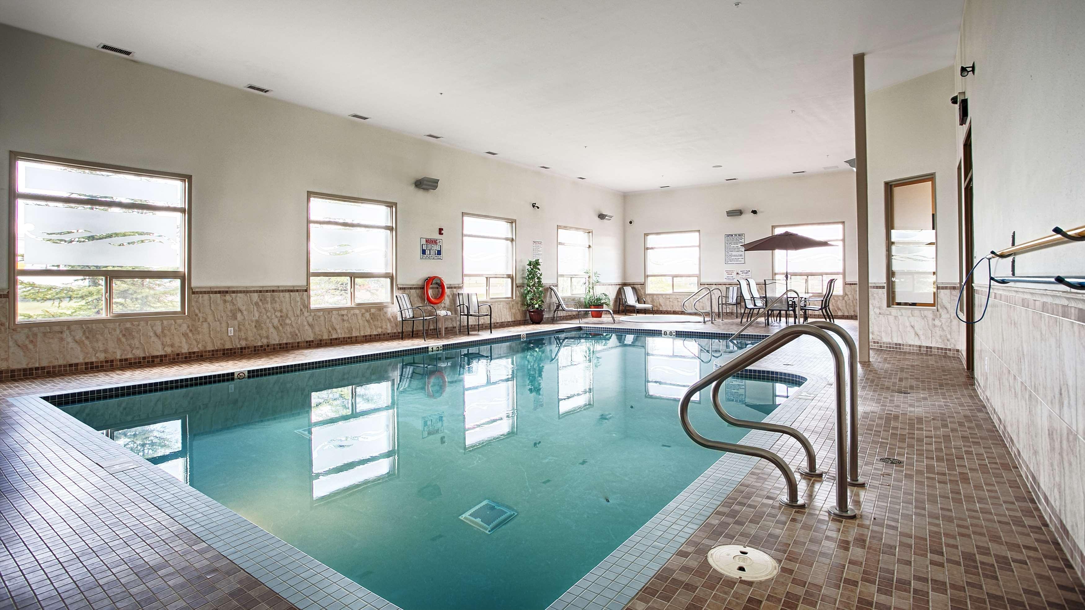 Best Western Wainwright Inn & Suites Kültér fotó