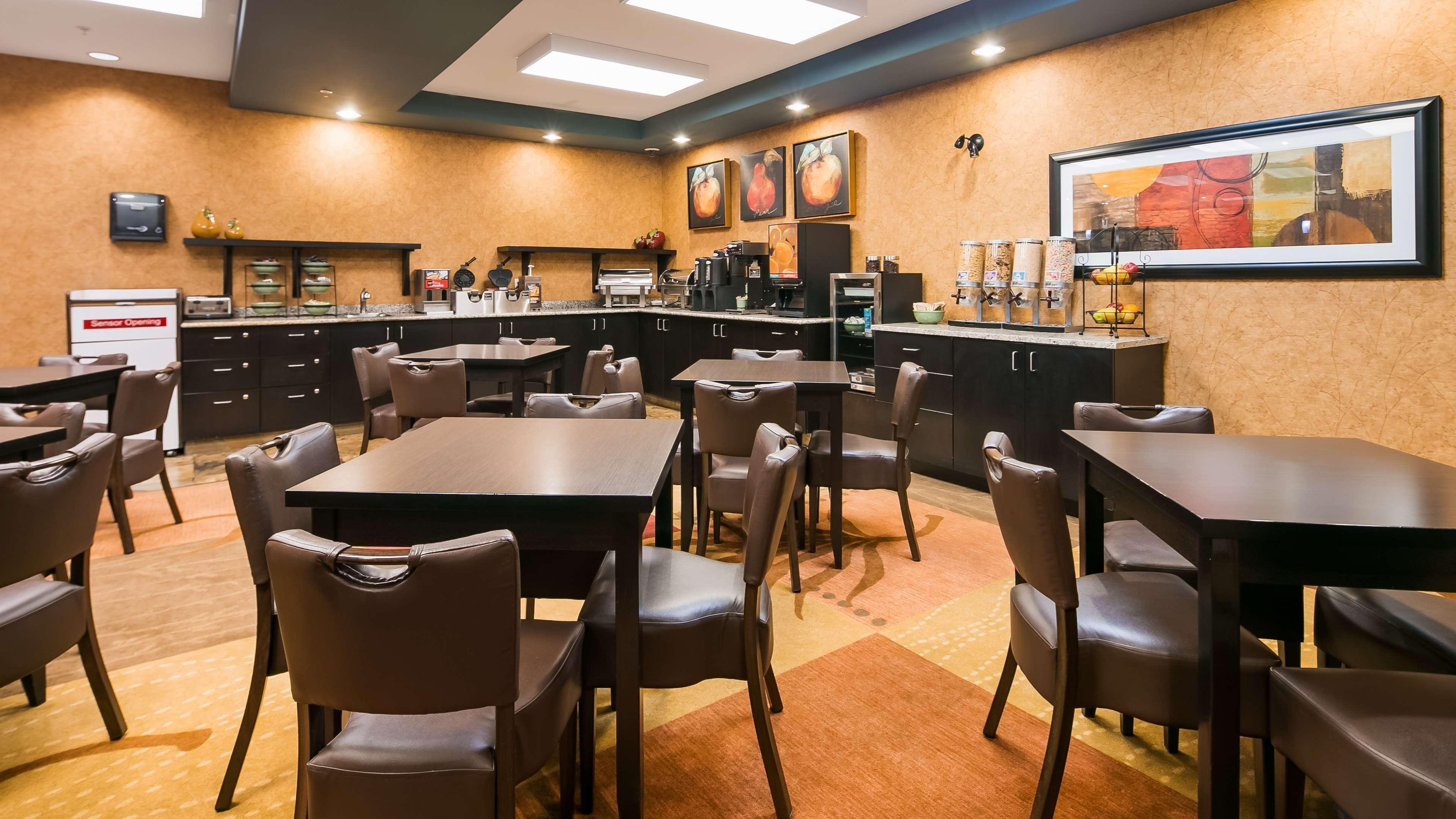 Best Western Wainwright Inn & Suites Kültér fotó