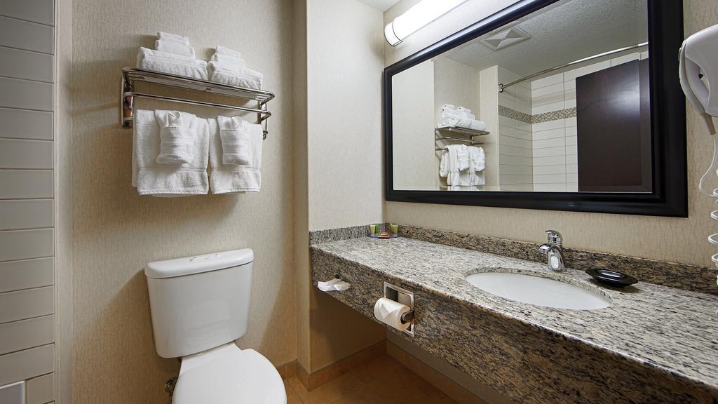 Best Western Wainwright Inn & Suites Kültér fotó