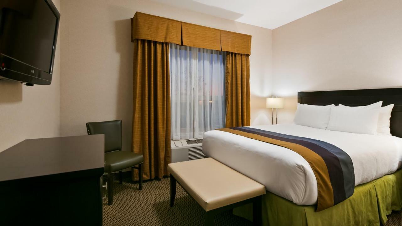 Best Western Wainwright Inn & Suites Kültér fotó
